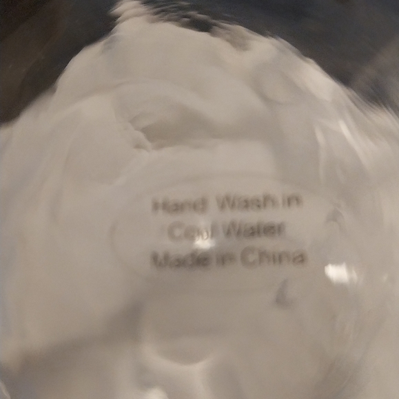 GREY GOOSE Vodka Etched Logo Pitcher and Pair of Martini Cocktail Glasses - Picture 2 of 9